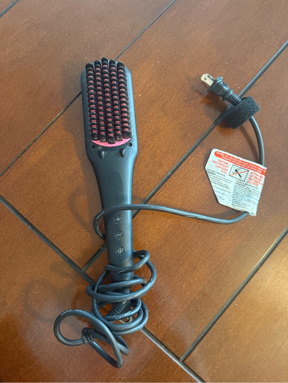⭐️ Corded Electric Hair Straightening Brush in Black with Pink Accents